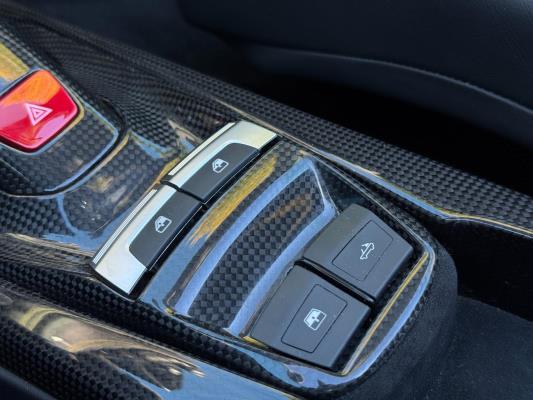 Ferrari 488 Spider HELE 3.9 V8 -Full Carbon- 670pk 2018, GFG-98-P
