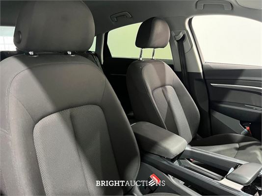 Audi e-tron Sportback 50 Business edition Quattro 71 kWh 313pk 2021 (Origineel-NL), L-789-TL