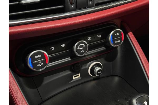 Alfa Romeo Stelvio 2.2d Super 2.2 150pk 2018, XD-720-P