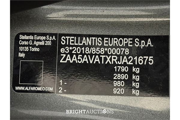 Alfa Romeo Junior Turbo Hybrid Ibrida Speciale 1.2 156pk 2025 (Origineel-NL), HLG-47-F