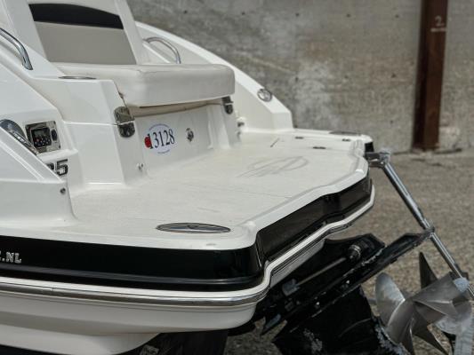 Chaparral 225 SSi Sportboot / Speedboot met Kajuit, MerCruiser 300pk – 2012
