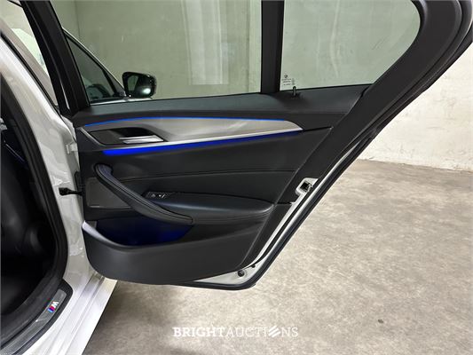 BMW M550i xDrive High Executive 462pk 2018 5-serie, KKP-44-R