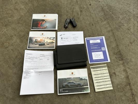 Porsche 911 Carrera S 3.0 992 Sport-Chrono 450pk 2020 Cabriolet, HXJ-59-P