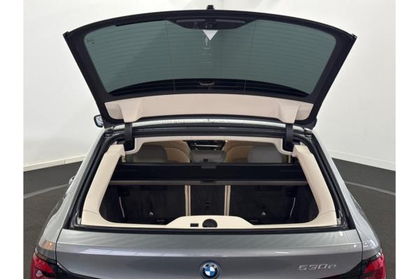 BMW 530e Business Edition Plus 292pk 2023 (Origineel-NL) 5-Serie, T-498-JN