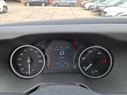 Iveco Daily 35S14V 2.3 352L H3 137 pk 2022, VNX-84-K