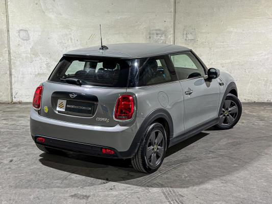 MINI Cooper Electric Essential 33 kWh 184pk 2021 F56 (Origineel-NL), L-232-DH