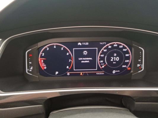 Volkswagen Tiguan R-Line 1.5 TSI 150pk 2021 (Origineel-NL), K-340-VD