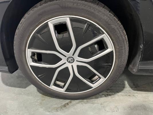 MG MG4 Luxury 64 kWh 204pk 2024 (Origineel-NL), Z-762-JD