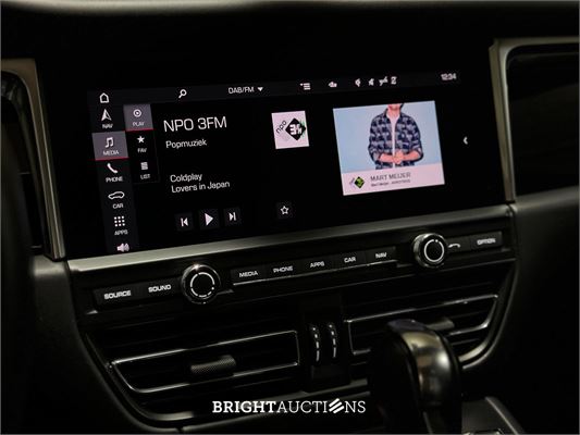 Porsche Macan Turbo 2.9 V6 441pk 2020, J-177-TT