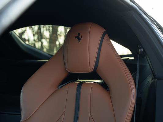 Ferrari 812 Superfast 6.5 V12 HELE -CARBON- 796pk 2020