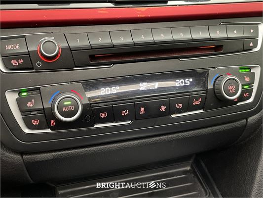 BMW 320i 3-serie Gran Turismo Luxury 184pk 2015 3-Serie, NH-052-Z