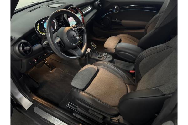 MINI Mini Classic 33 kWh 184pk 2022 (Origineel-NL), P-348-ZV