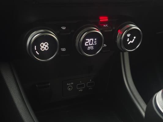 Renault Captur TCe 90 Zen 1.0 91pk 2021, P-683-KD