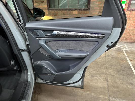 Audi Q5 2.0 TFSI Quattro Sport S Line Black Edition 252pk 2018 (Origineel-NL + 1e Eigenaar), TT-931-B