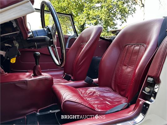 Morgan Plus 8 4.0 V8 190pk 2001, P-992-JB