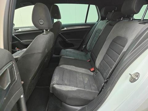 Volkswagen Golf Highline Business R 1.5 TSI 150pk 2019 (Origineel-NL), XG-637-X