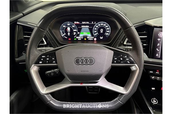 Audi Q4 40 S edition 77 kWh 2022 (Origineel-NL), R-245-LF