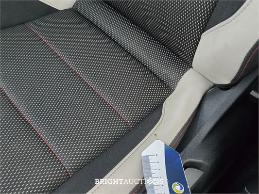 Volkswagen T-Roc 4Motion Sport Business R 2.0 TSI 191pk 2019, X-032-DJ