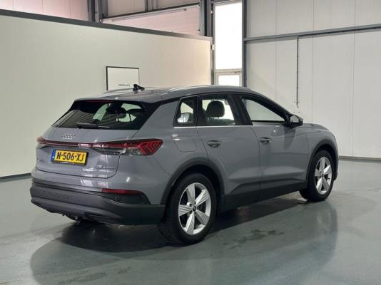 Audi Q4 35 Launch Edition 55 kWh 170pk 2021 (Origineel-NL), N-506-XJ