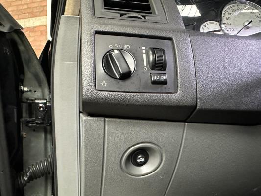 Chrysler 300C HEMI 5.7 V8 340PK 2005 