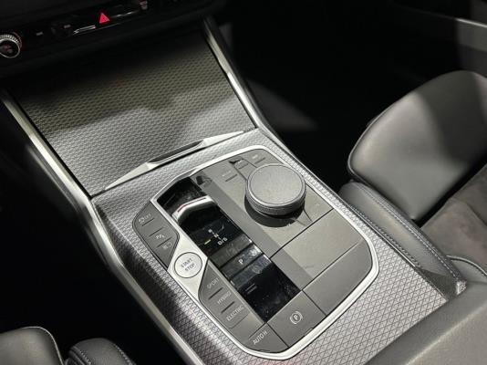 BMW 320e 3-serie M-pakket 272pk 2024 3-Serie, KFP-27-P