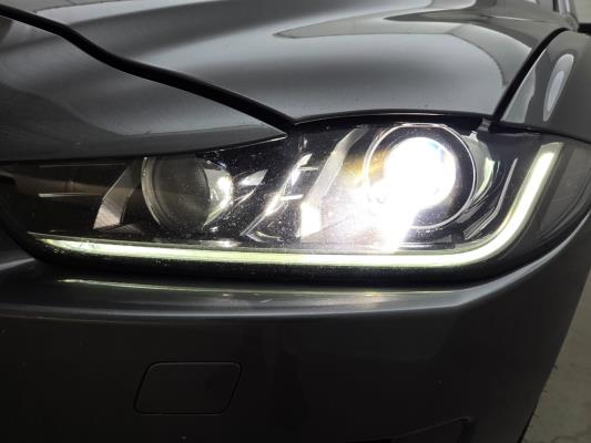 Jaguar XE D Portfolio 2.0 163pk 2015 (Origineel-NL), HV-351-R