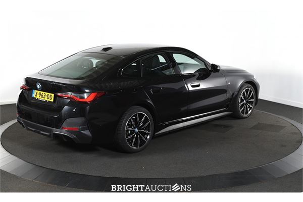 BMW i4 eDrive35 70 kWh 2023 (Origineel-NL), X-963-DD