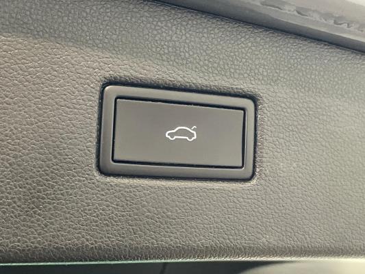 Volkswagen Tiguan eHybrid R-Line Business 1.4 TSI 265pk 2022 (Origineel-NL), P-225-HR