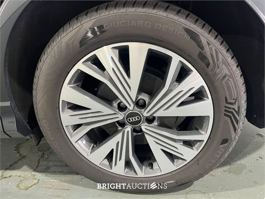 Audi Q4 e-tron 35 Advanced edition 55 kWh 170pk 2022 (Origineel-NL), R-475-BX