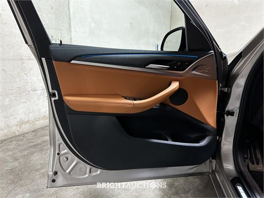 BMW iX3 High Executive 80kWh 286pk 2022, T-113-LV