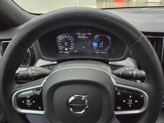Volvo V60 T6 Recharge R-Design 2.0 AWD 398pk 2022 (Origineel-NL), P-467-DX