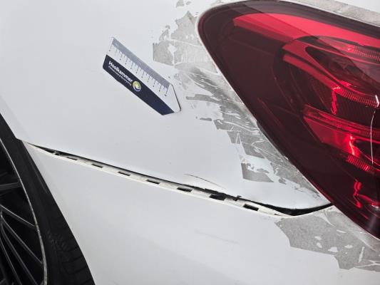 Mercedes-Benz C400 Ambition 4MATIC 333pk 2017 C-klasse, J-628-ZP