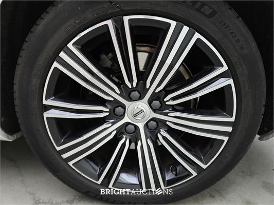 Volvo V60 T8 Twin Engine Inscription 2.0 AWD 392pk 2020, T-034-TZ