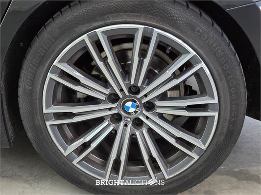 BMW 318i 3-serie High Executive 157pk 2021 (Origineel-NL) 3-Serie, K-105-ZR