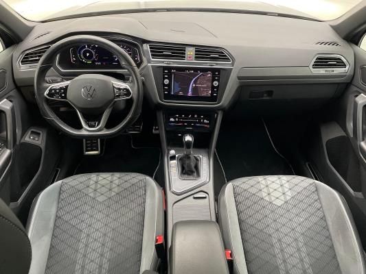 Volkswagen Tiguan eHybrid R-Line Business 1.4 TSI 265pk 2022 (Origineel-NL), P-225-HR
