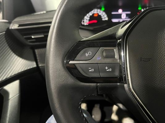 Peugeot 2008 100 Allure 1.2 PureTech 102pk 2022 (Origineel-NL), P-689-GX