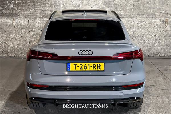 Audi e-tron Sportback 50 S edition Quattro 71 kWh 313pk 2021, T-261-RR