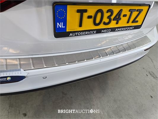Volvo V60 T8 Twin Engine Inscription 2.0 AWD 392pk 2020, T-034-TZ