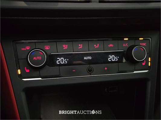 Volkswagen Polo GTI 2.0 TSI 200pk 2019, N-154-JK