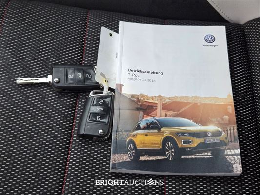 Volkswagen T-Roc Sport Business R 1.5 TSI 150pk 2019, K-189-NZ