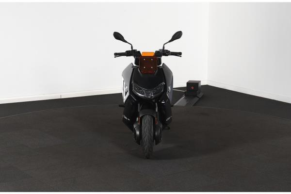 BMW Other CE 04 42pk 2025, 68-MX-BG
