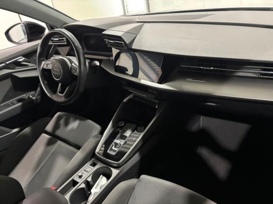 Audi A3 Limousine 30 Business edition TFSI 110pk 2021 (Origineel-NL), L-203-KD