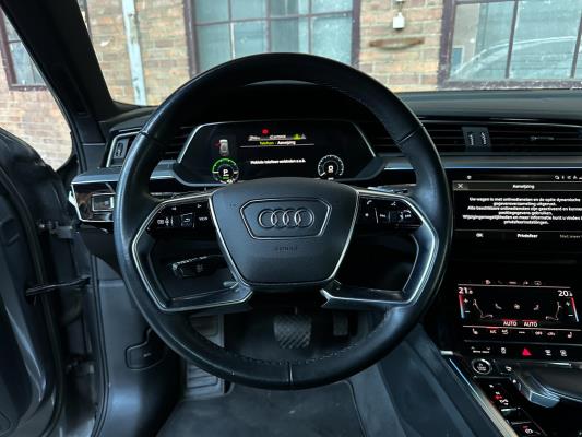 Audi e-tron 55 quattro Advanced edition 95 kWh 408pk 2021 (Origineel-NL+1e eigenaar), N-206-TT