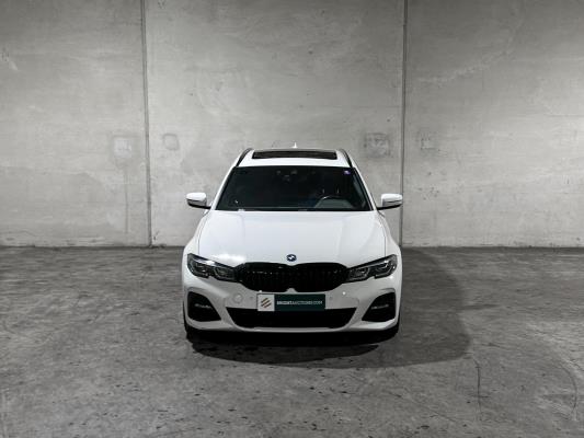 BMW 320e Touring Business Edition Plus M-Sport 204pk 2022 (Origineel-NL + 1e Eigenaar) 3-Serie G21, P-991-JH