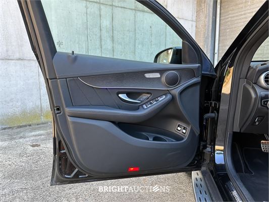 Mercedes-Benz GLC300e 4M Business Solution AMG GLC-klasse Coupé 320pk 2021, S-063-GD 