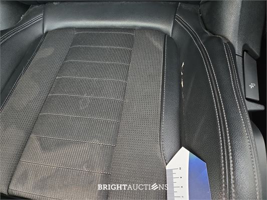 BMW 320i 3-serie Executive Edition 184pk 2019 (Origineel-NL) 3-Serie, XT-203-T