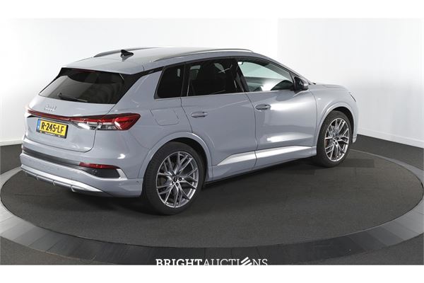 Audi Q4 40 S edition 77 kWh 2022 (Origineel-NL), R-245-LF