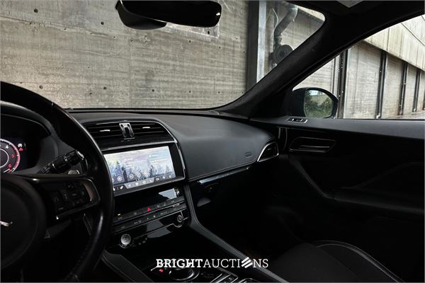 Jaguar F-Pace 2.0d AWD R-Sport 179pk 2019 (Origineel-NL & 2e Eigenaar), XS-172-X
