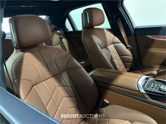 BMW 740d xDrive 7 Serie Full Option! 286pk 2025 (Origineel-NL) 7-Serie, HSN-33-V