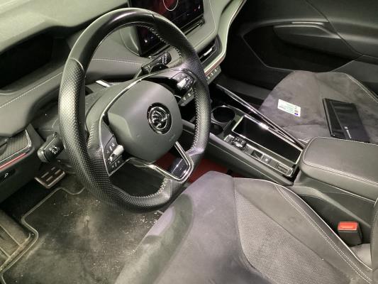 Škoda Enyaq iV 80 Sportline 204pk 2022 (Origineel-NL), P-620-FL
